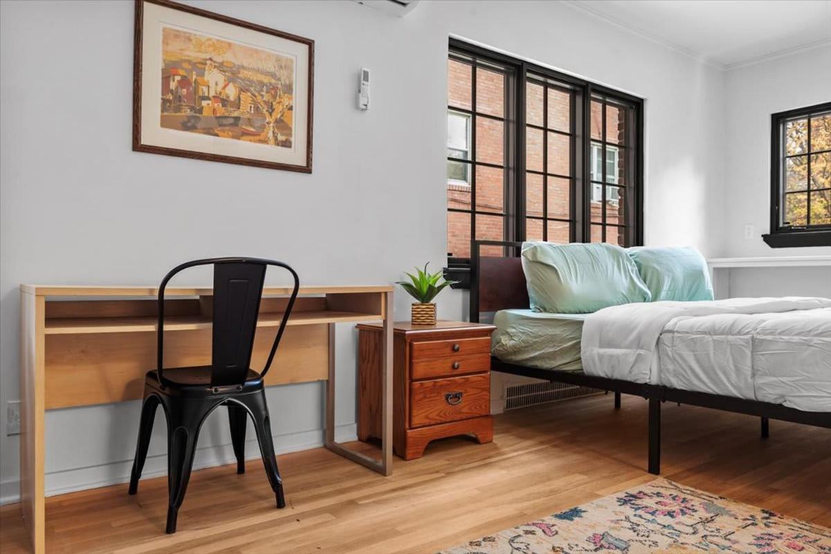 The Walnut - The Incline Apartment